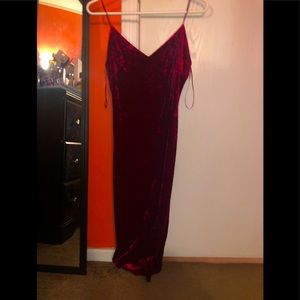 Fashion nova burgundy dress